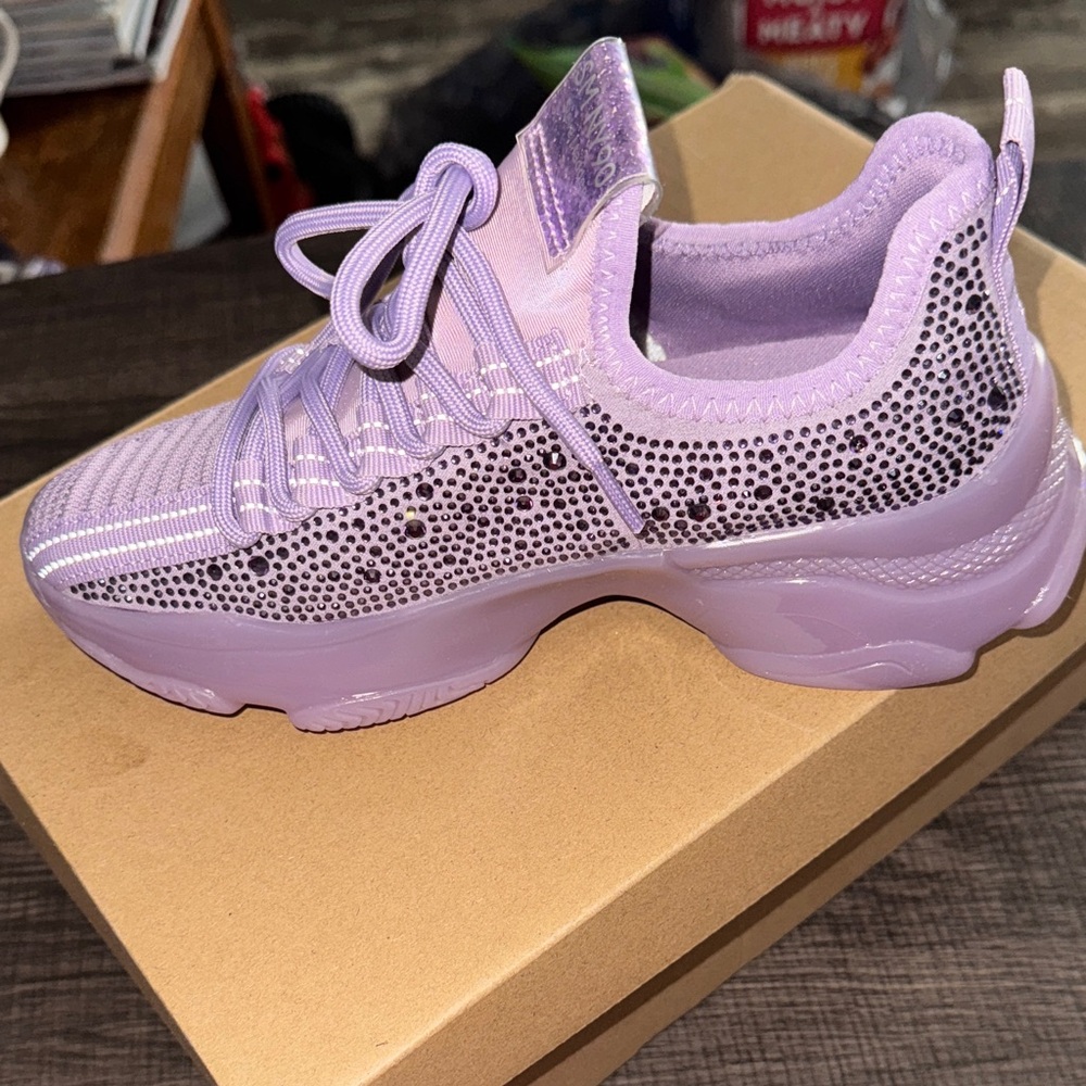 Steve Madden Kids Lilac Lavender Purple Rhinestone Sneakers MAXIMA Size 2 School